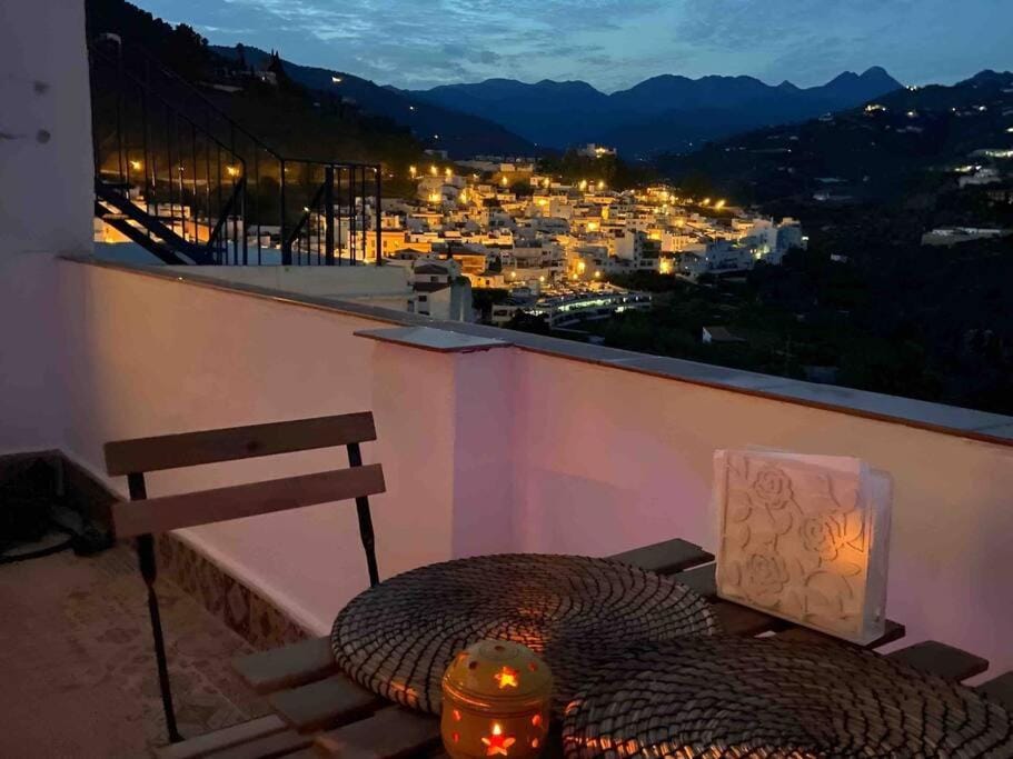 Patio, Night, Natural landscape, View (from property/room), Balcony/Terrace, Balcony/Terrace, Living room, Mountain view