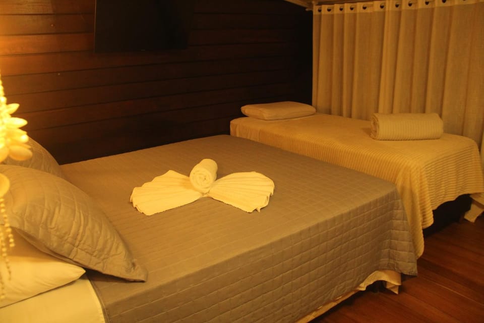 Ilha do Mel Brasília Quartos e Suítes Hostel in State of Paraná