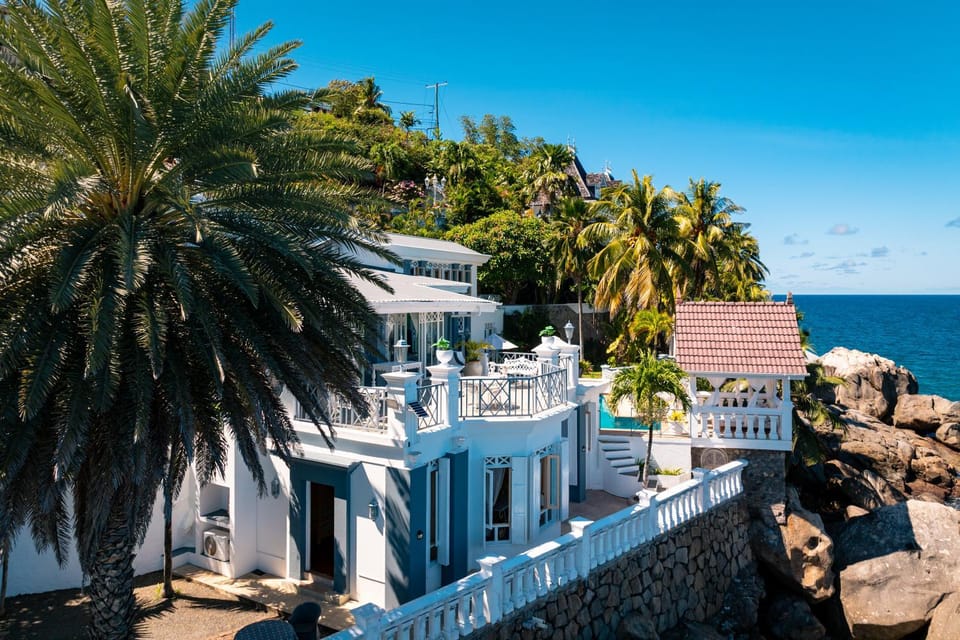 Property building, Natural landscape, View (from property/room), Balcony/Terrace, Sea view