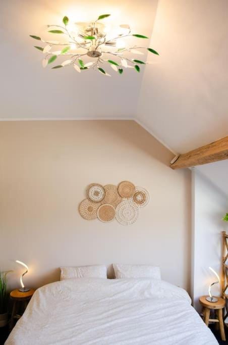 Bed, Decorative detail, Bedroom