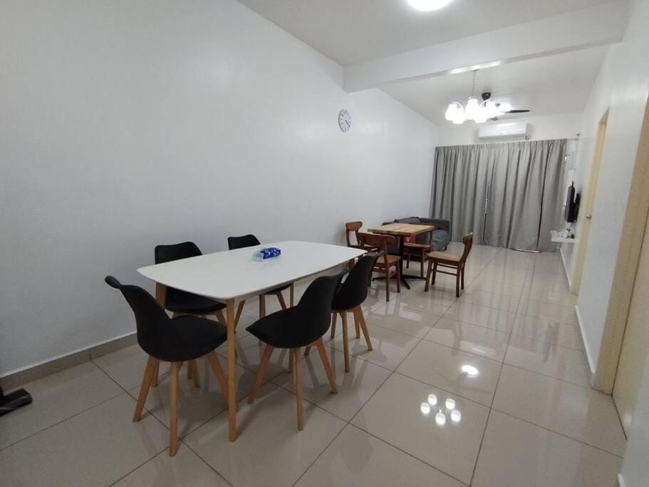 Nana's Sitiawan Home Stay, Victoria cottage Apartment in Perak