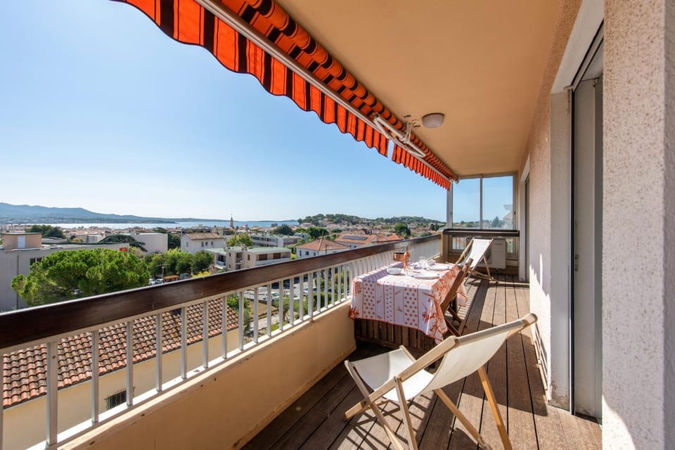 Patio, Balcony/Terrace, Dining area, Sea view