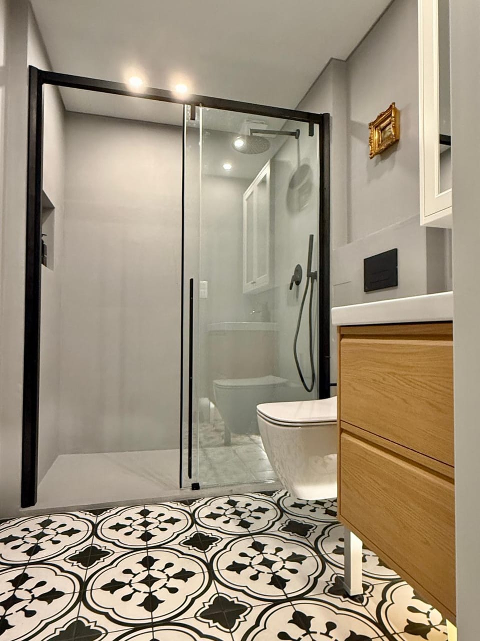Shower, Toilet, Bathroom