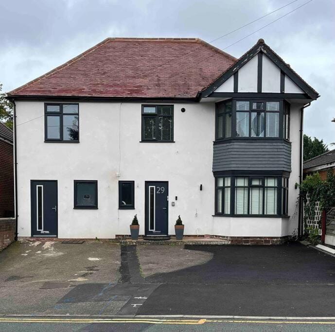 Property building, Street view