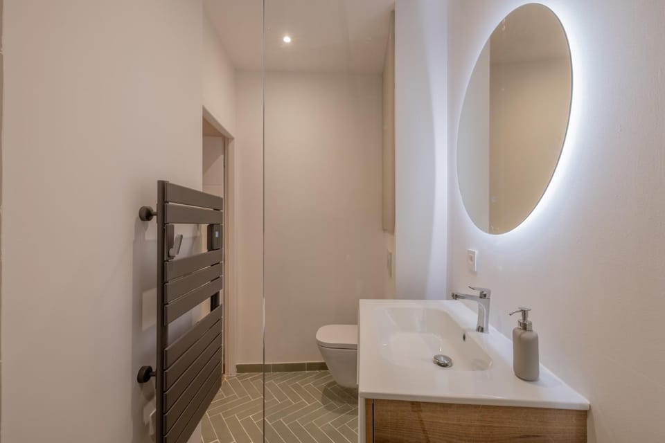 Toilet, Bathroom