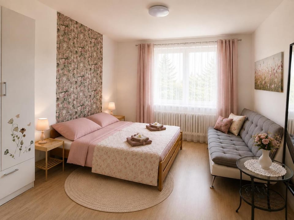 Bedroom, towels