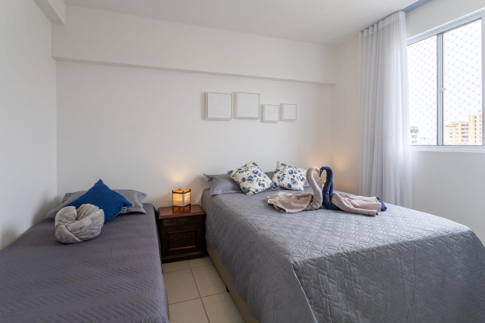 Bed, Photo of the whole room, towels