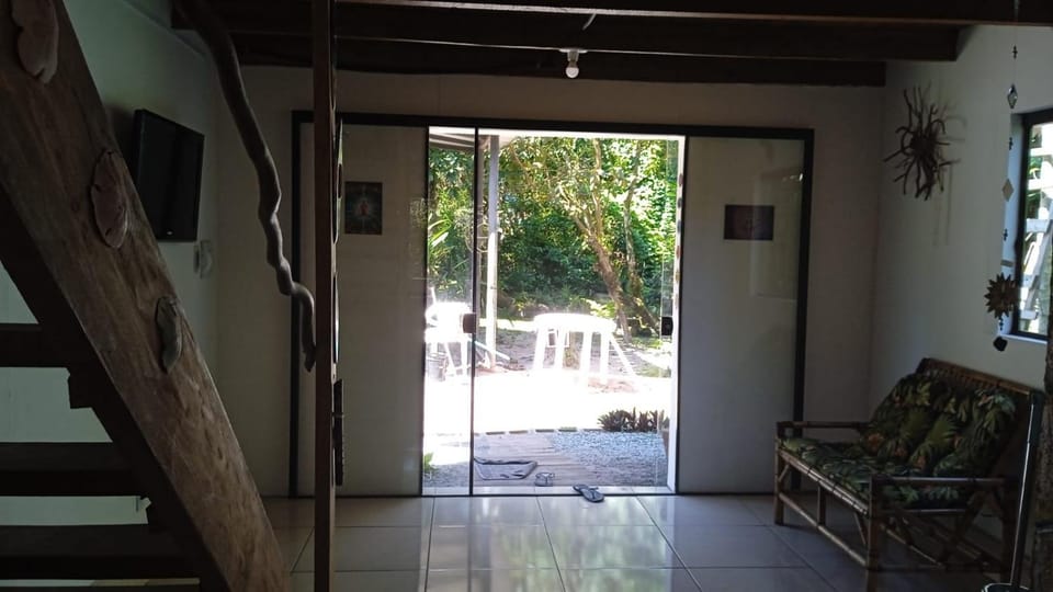 Communal lounge/ TV room, Garden, Living room, Garden view