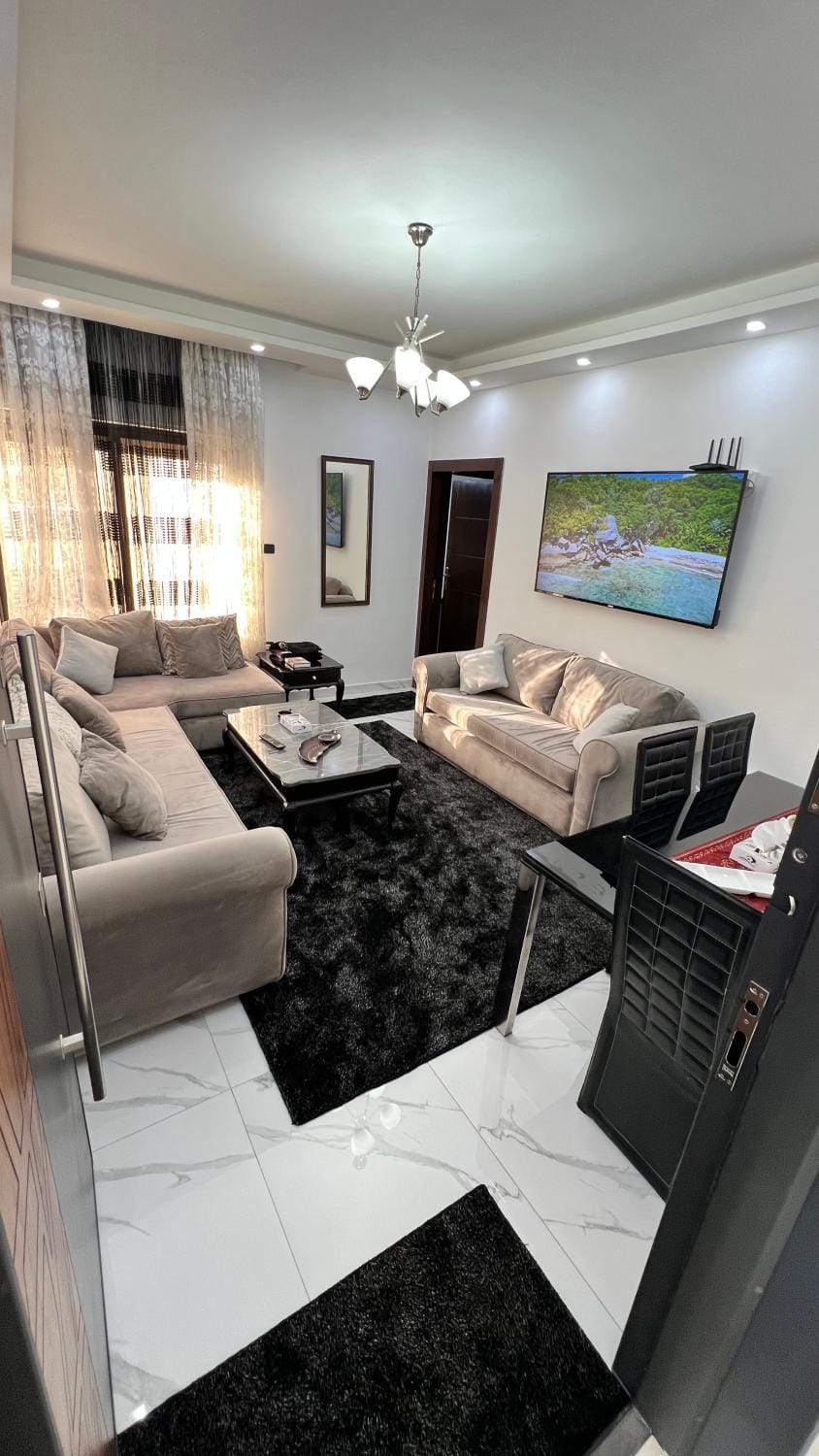 شقة مفروشة بغرفتي نوم الجاردنز Apartment in Africa
