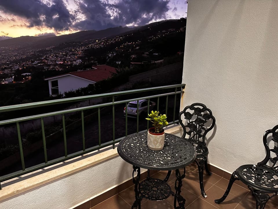 Patio, Natural landscape, View (from property/room), Balcony/Terrace, Balcony/Terrace, Mountain view