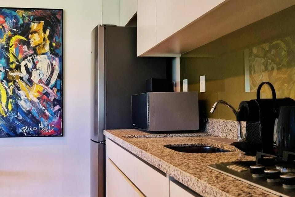 Coffee/tea facilities, Kitchen or kitchenette, minibar, stove