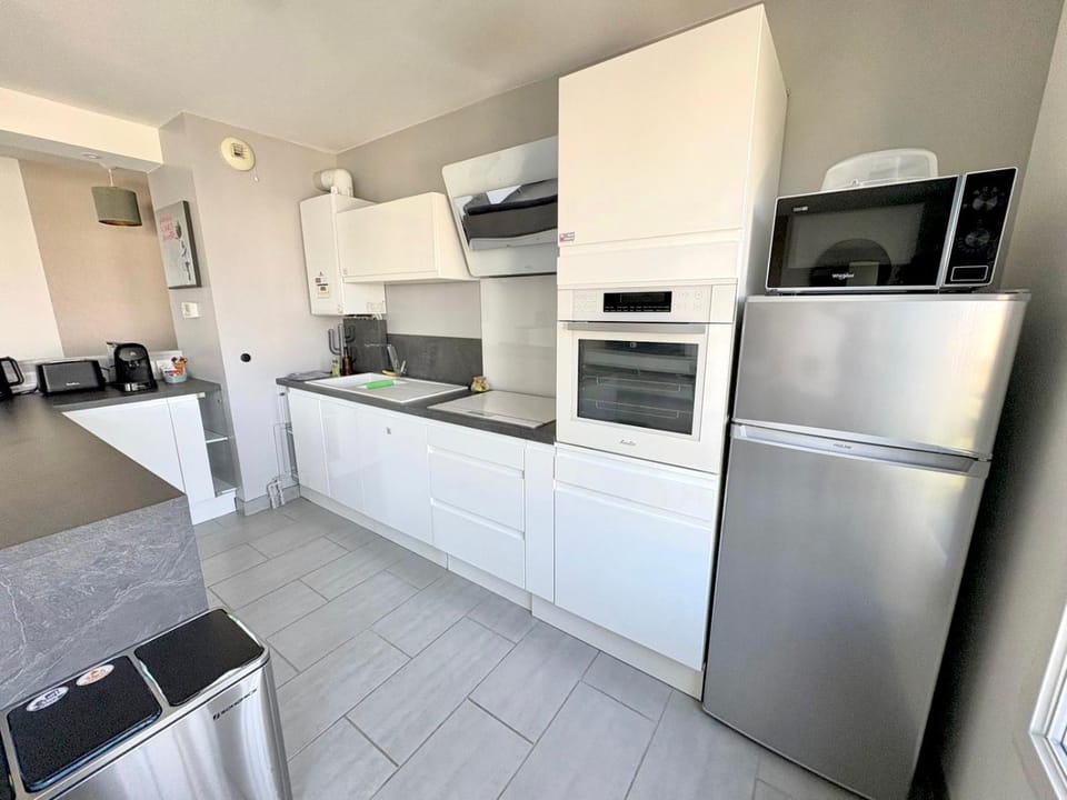 dishwasher, oven, stove