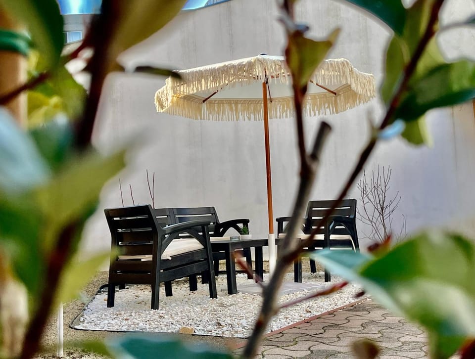 Garden, Balcony/Terrace