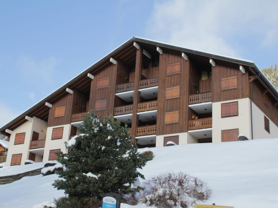 Charmant 3 Pièces à Châtel - Animaux Acceptés & Parking - FR-1-198-257 Apartment in Châtel