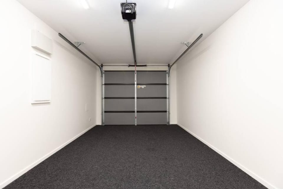 Inner City Luxury With Free Parking House in Christchurch