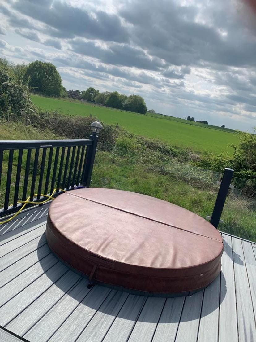 Day, Natural landscape, Hot Tub