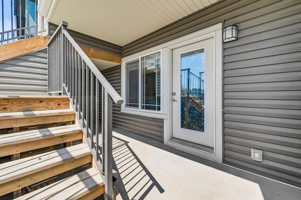 Brand New Executive Suite Apartment in Calgary
