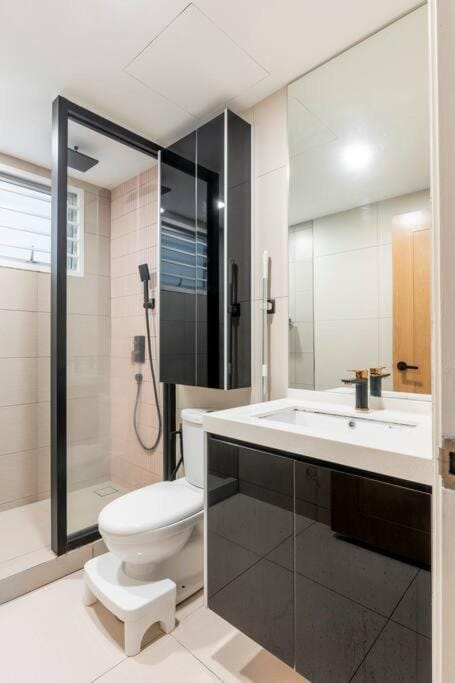 Shower, Toilet, Bathroom
