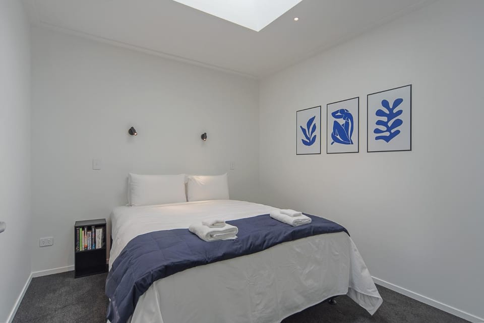 Inner City Apartment 2 - Modern, Rooftop Balcony Apartment in Nelson