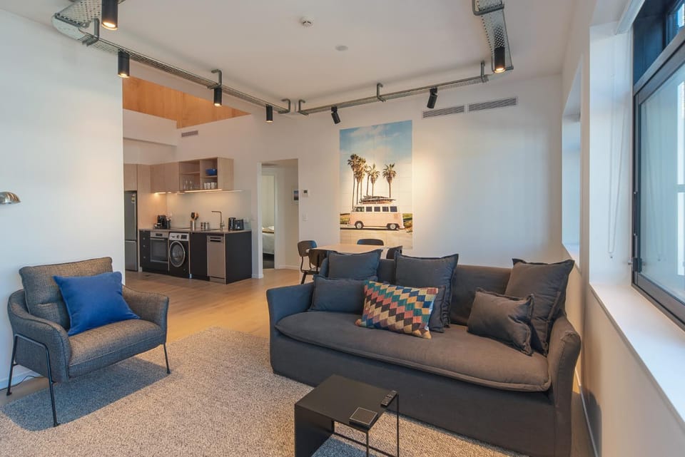 Inner City Apartment 4 - Modern, Rooftop Balcony Apartment in Nelson