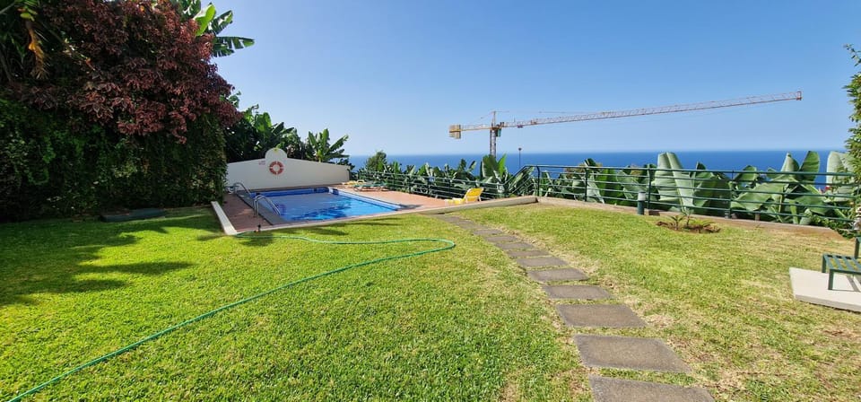 Garden, Swimming pool