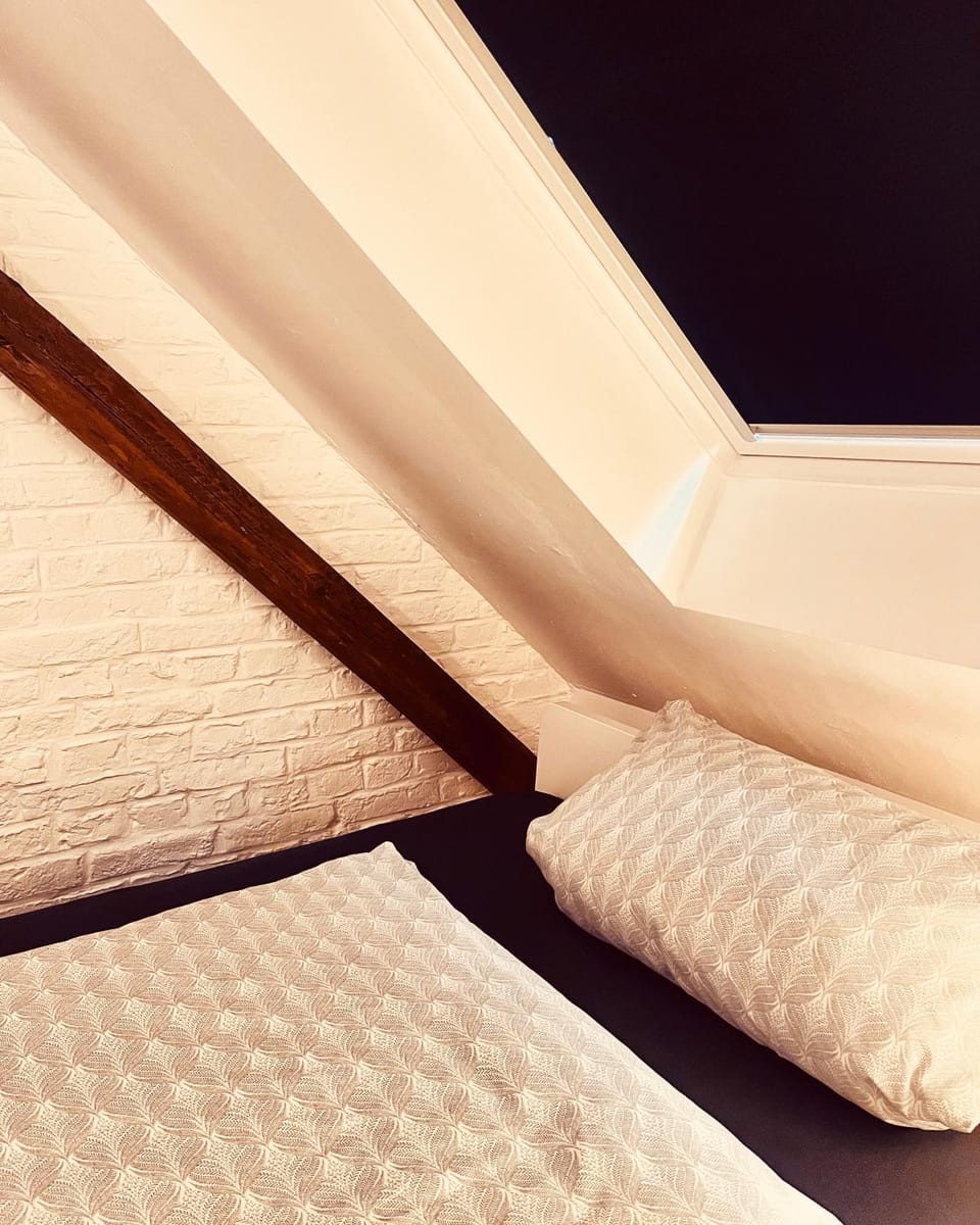 b e d & a g e d e s i g n -small- wunderschönes Zimmer mit Bad - Rechnungserstellung für Geschäftsreisende & Firmen Apartment in North Rhine-Westphalia