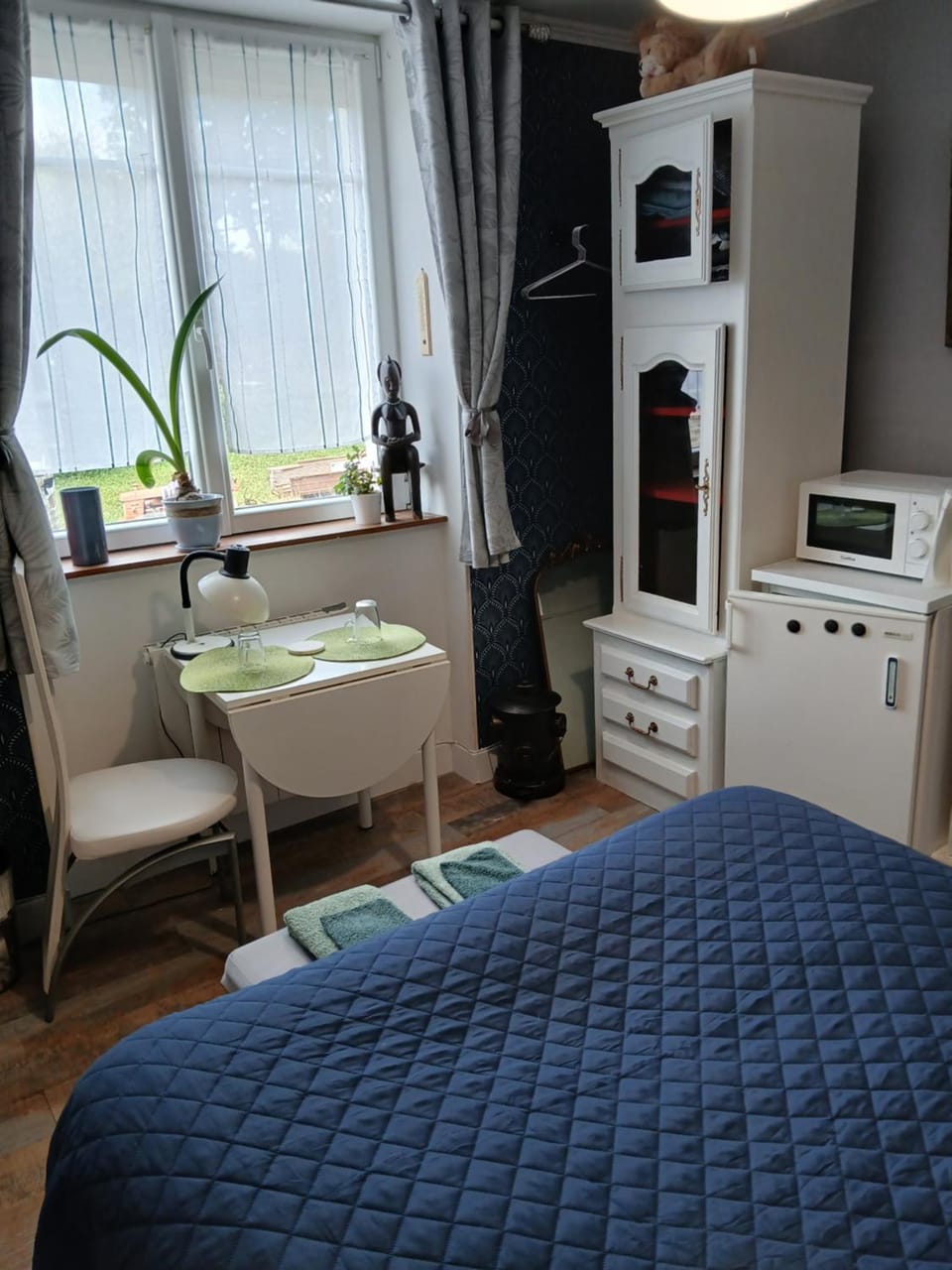Chambre "Oasis Bleue" Calme Absolu chez Fred Bed and Breakfast in Pays de la Loire
