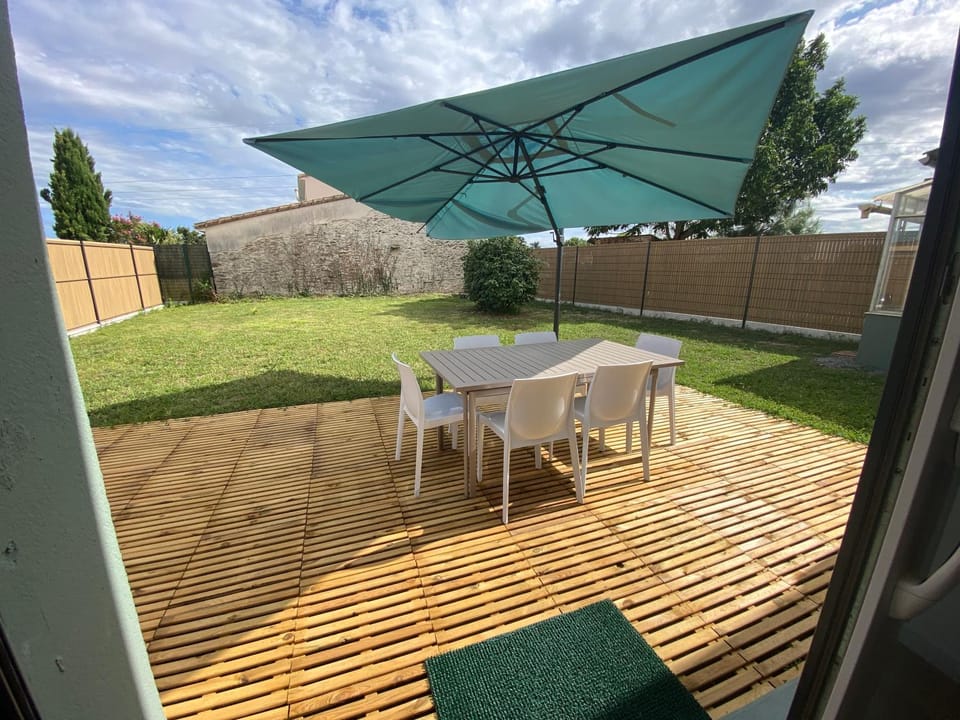 Patio, Garden, Garden view