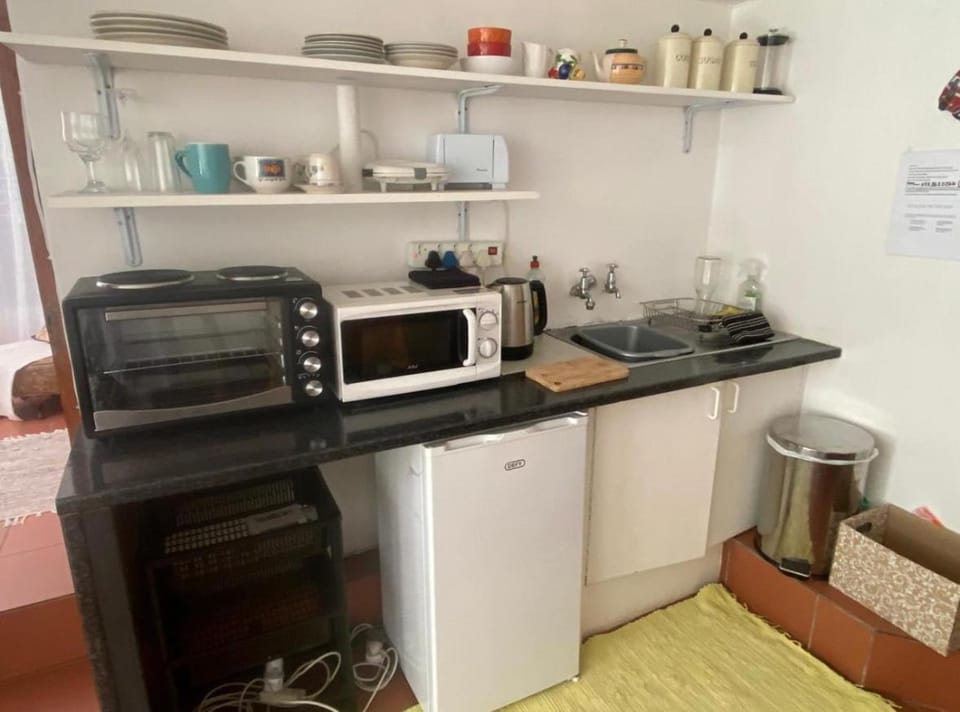 Tranquil Olive Tree Garden Apartment 2 Apartment in Cape Town