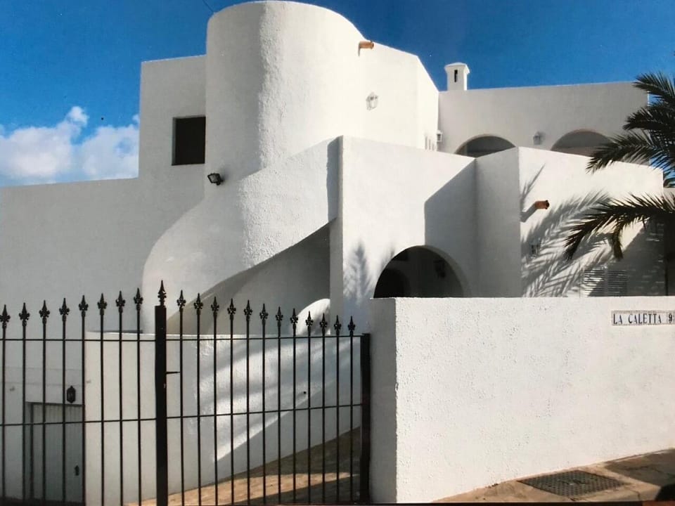 Mojacar Villa - Villa Caletta - 4 bedroom - sleeps 8 - R954 Apartment in Andalusia