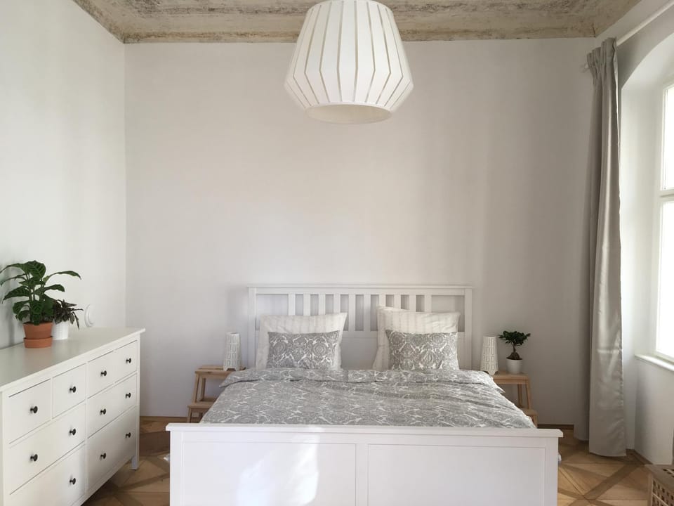 Bed, Bedroom