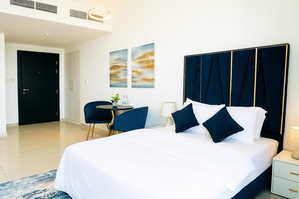Stylish Studio For Two Apartment in Dubai