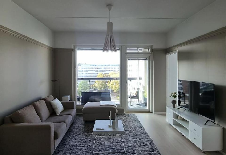 Communal lounge/ TV room, Living room, Seating area