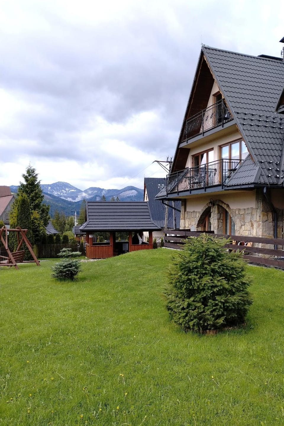 Property building, BBQ facilities, Garden view