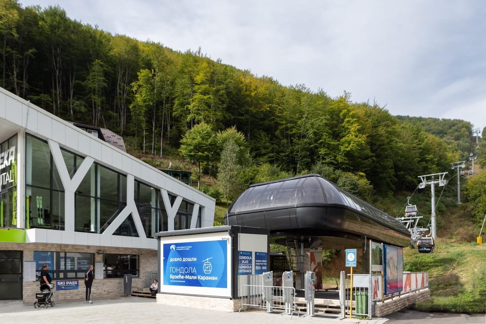 Ramonda apartman Vila Bela Reka 50m from Gondola - free parking acces Apartment hotel in Serbia