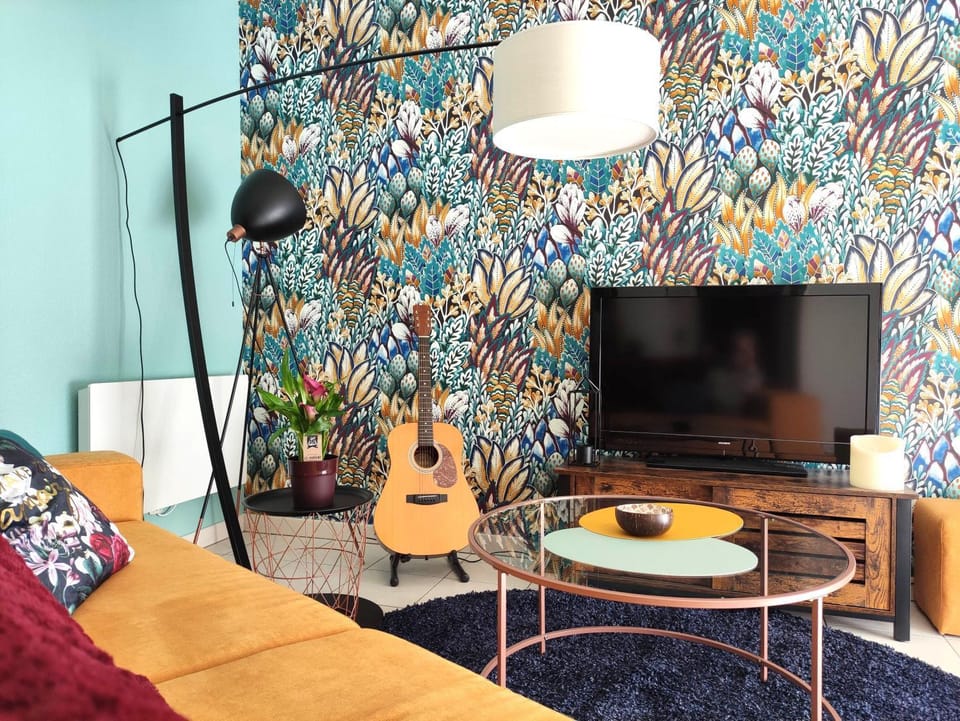 Communal lounge/ TV room, TV and multimedia, Living room, Seating area