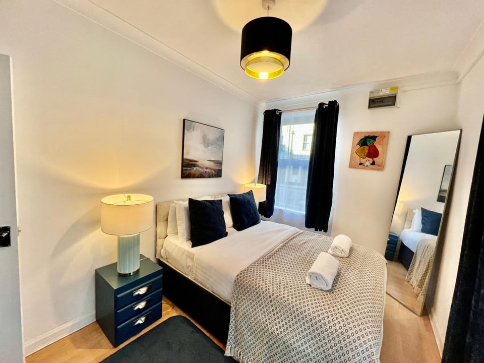 Fig Tree Central Cambridge Apartment Walk to Colleges & River Cam Apartment in Cambridge