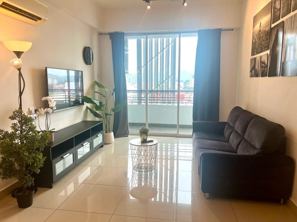 Communal lounge/ TV room, TV and multimedia, Seating area