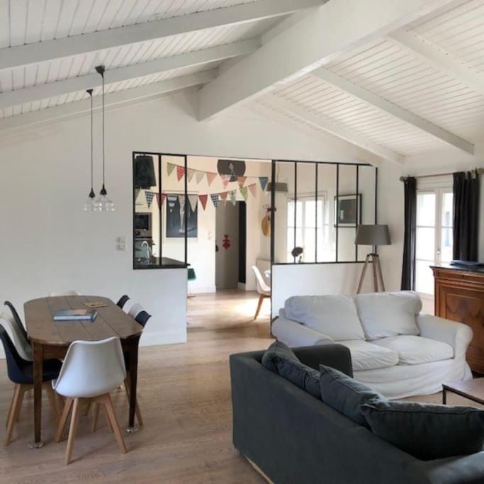 Living room, Dining area