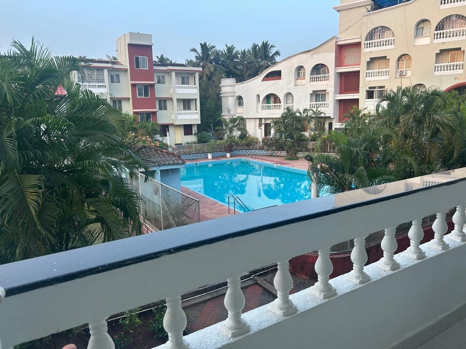 Spacious Studio & Pool facility. Apartment in Benaulim