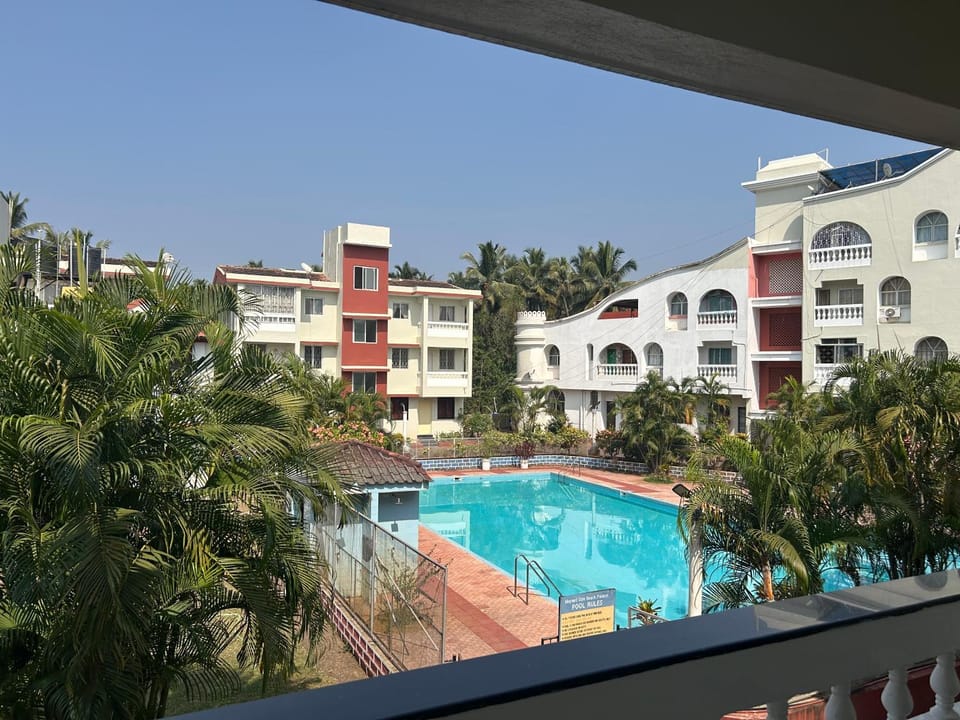 Spacious Studio & Pool facility. Apartment in Benaulim