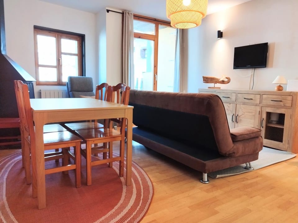 CHECK-IN CASAS Pico de las Nieves Apartment in Benasque