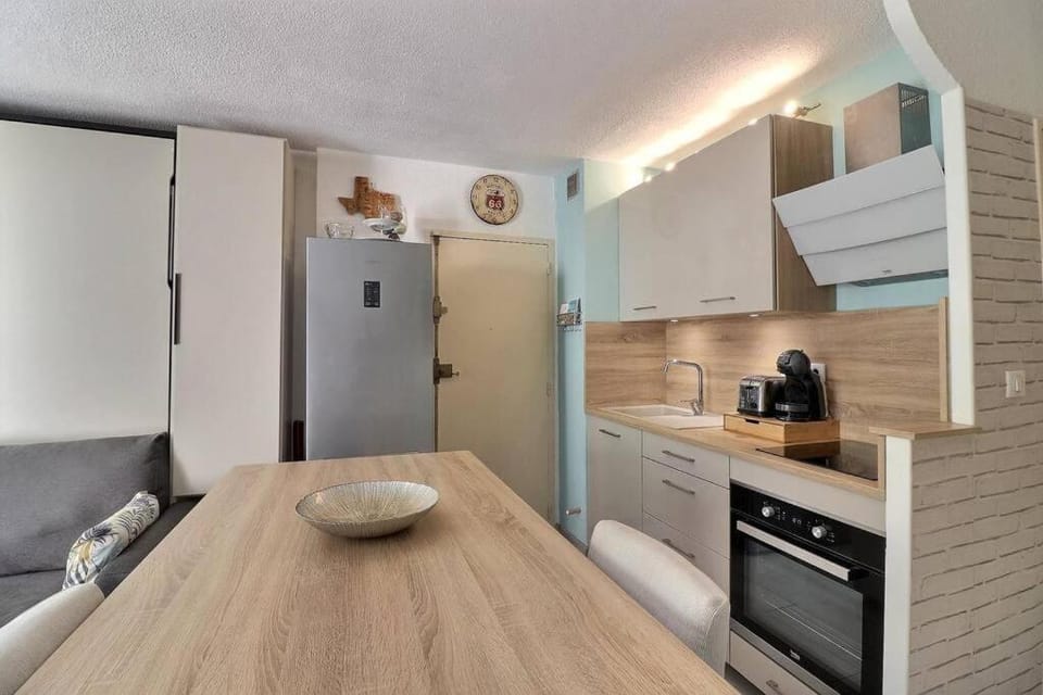 Appartement & grande terrasse - proche plage Apartment in La Ciotat