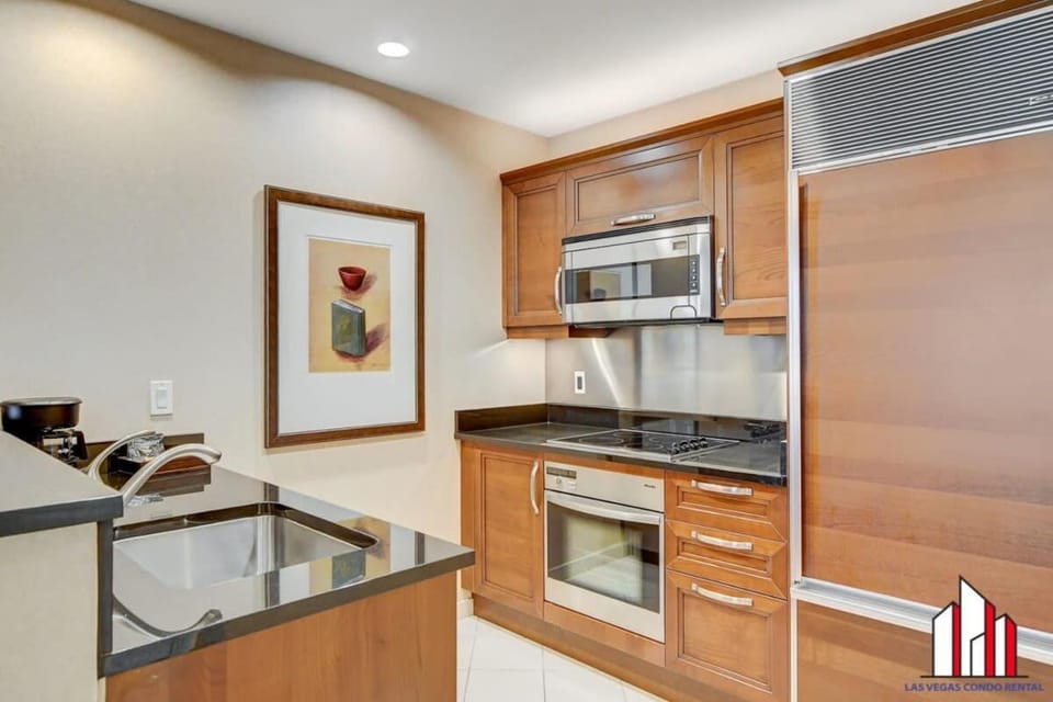 MGM Signature-31-702 1Bedroom 2Bath Balcony Suite House in Las Vegas Strip