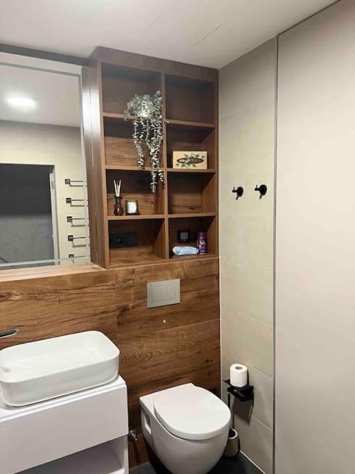 Luxury Pearl with Parking place in Holešovice Apartment in Prague