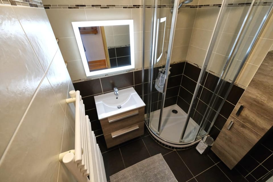 6 persons appt / Upper resort Apartment in Les Allues
