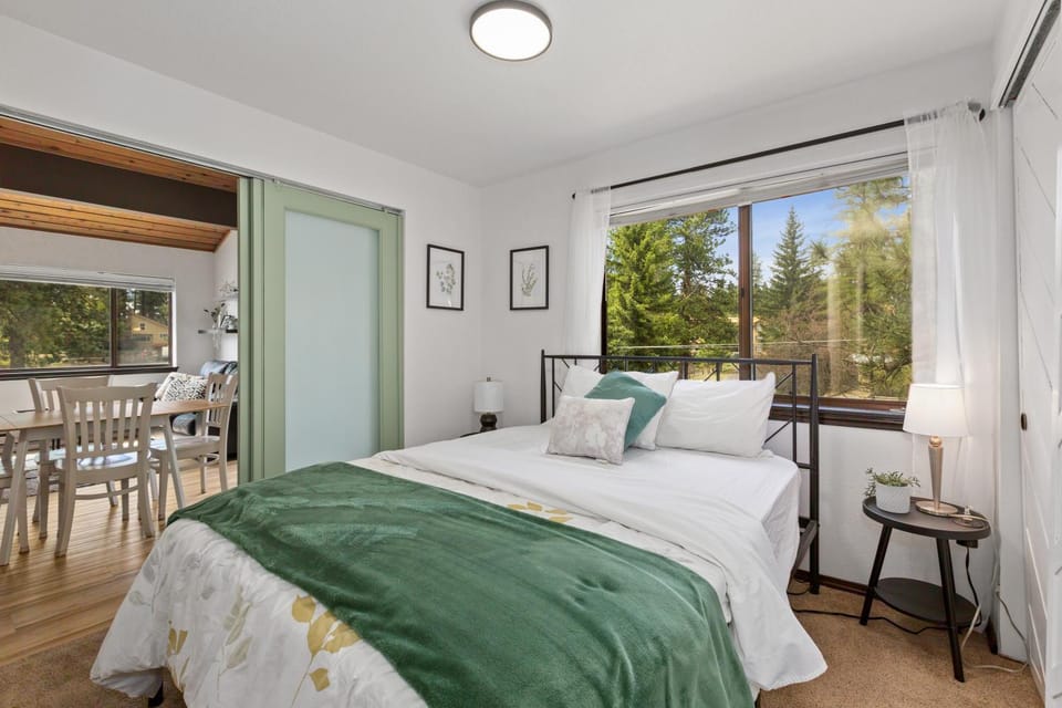 McCall Mountain Getaway - Pet Friendly Apartment in McCall