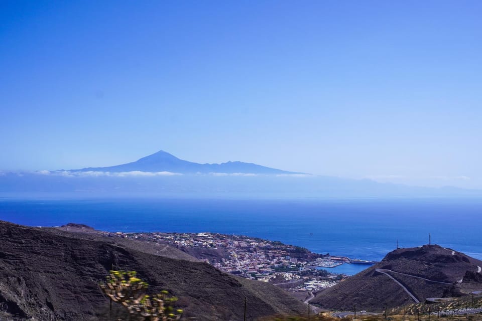 Nearby landmark, Day, Natural landscape, Mountain view, Sea view