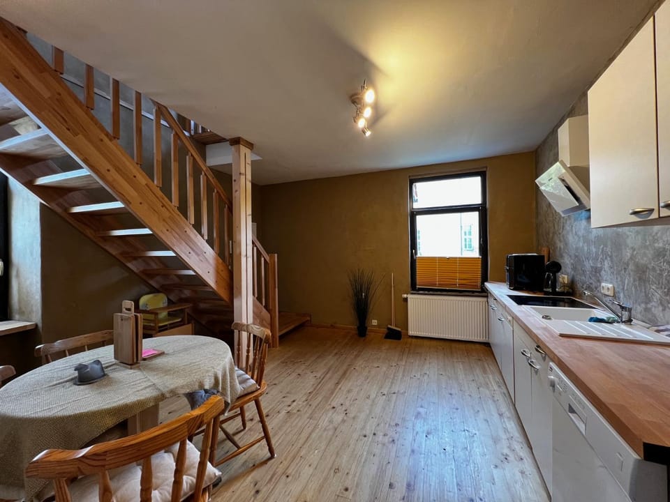 Kitchen or kitchenette, Dining area, stove, kitchen