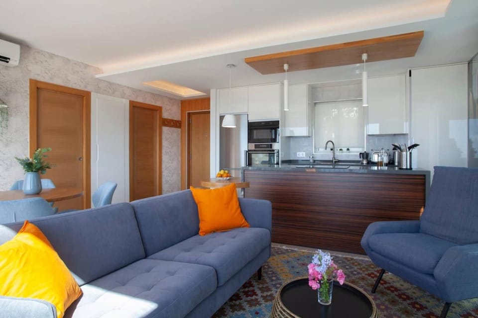 Luxury sea view apartment & pool Apartment in Mijas